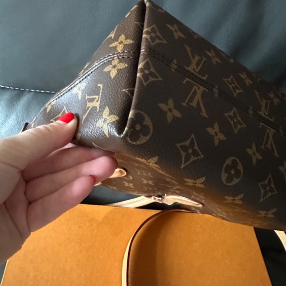 Louis Vuitton Boetie PM - Picture 5 of 16